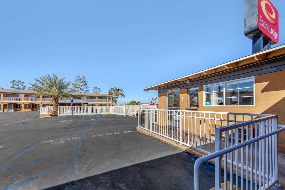 Фото Econo Lodge On Historic Route 66
