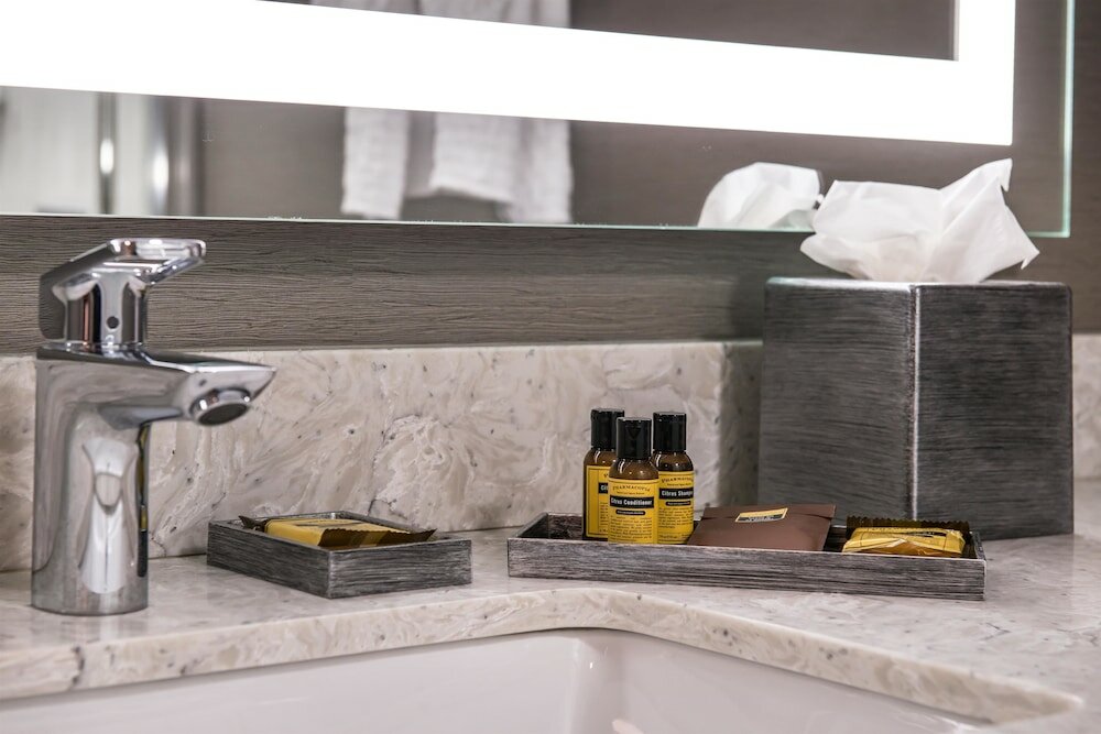 Фото Best Western Plus Temecula Wine Country Hotel &Suites