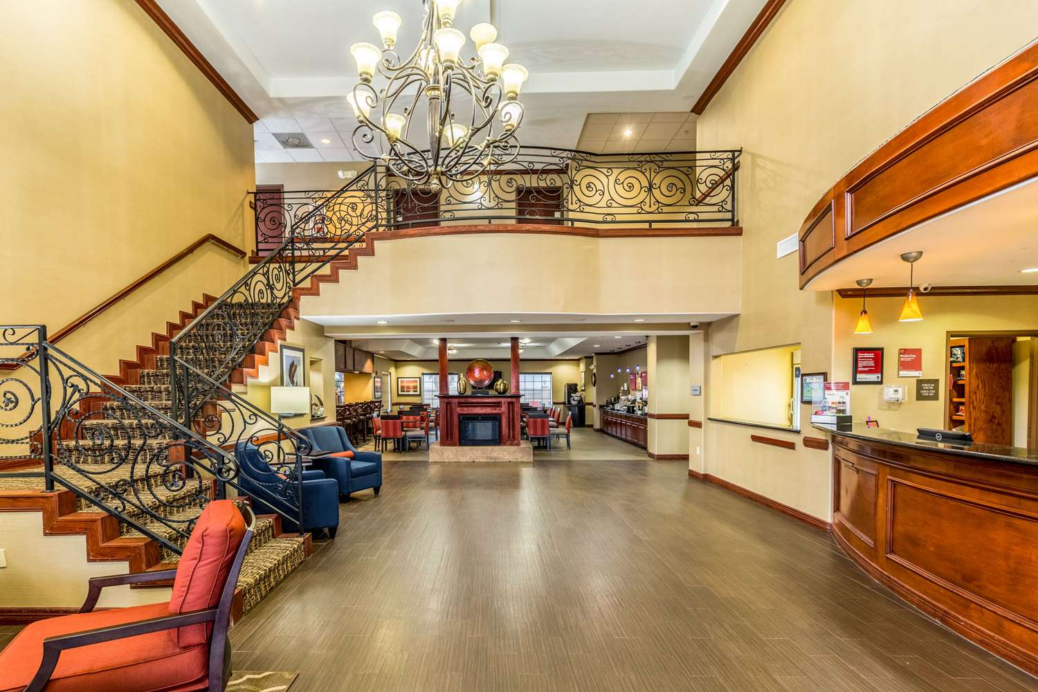 Фото Comfort Suites Galveston
