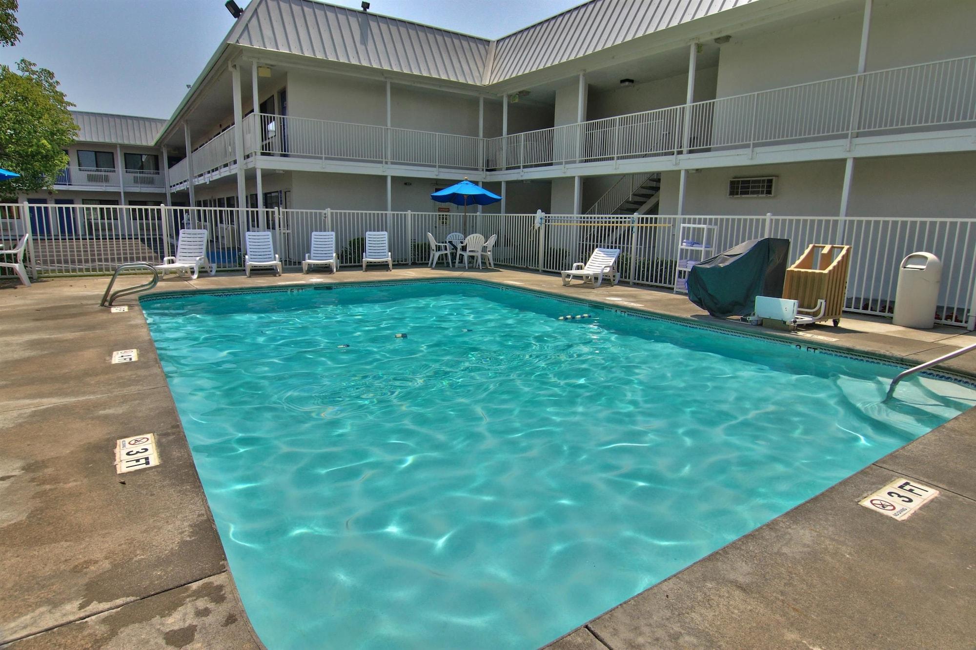 Фото Motel 6 Woodland, Ca – Sacramento Airport