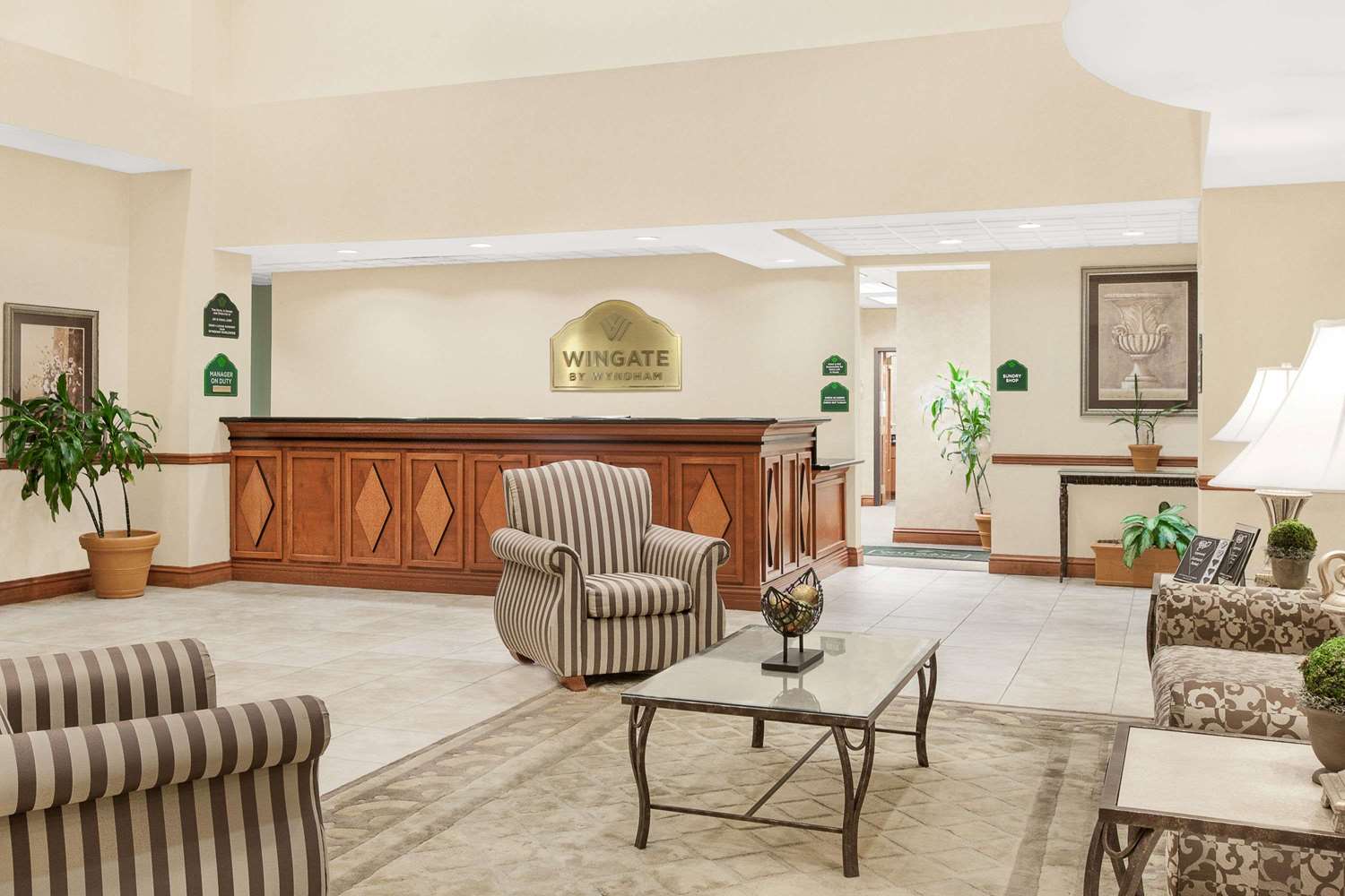 Фото Wingate by Wyndham Lafayette Airport