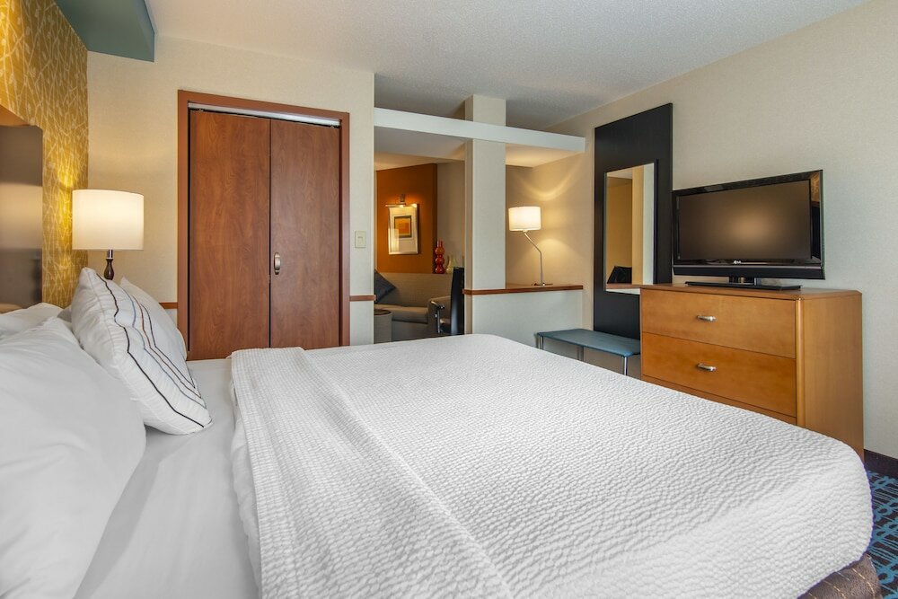 Фото Fairfield Inn & Suites by Marriott Hooksett