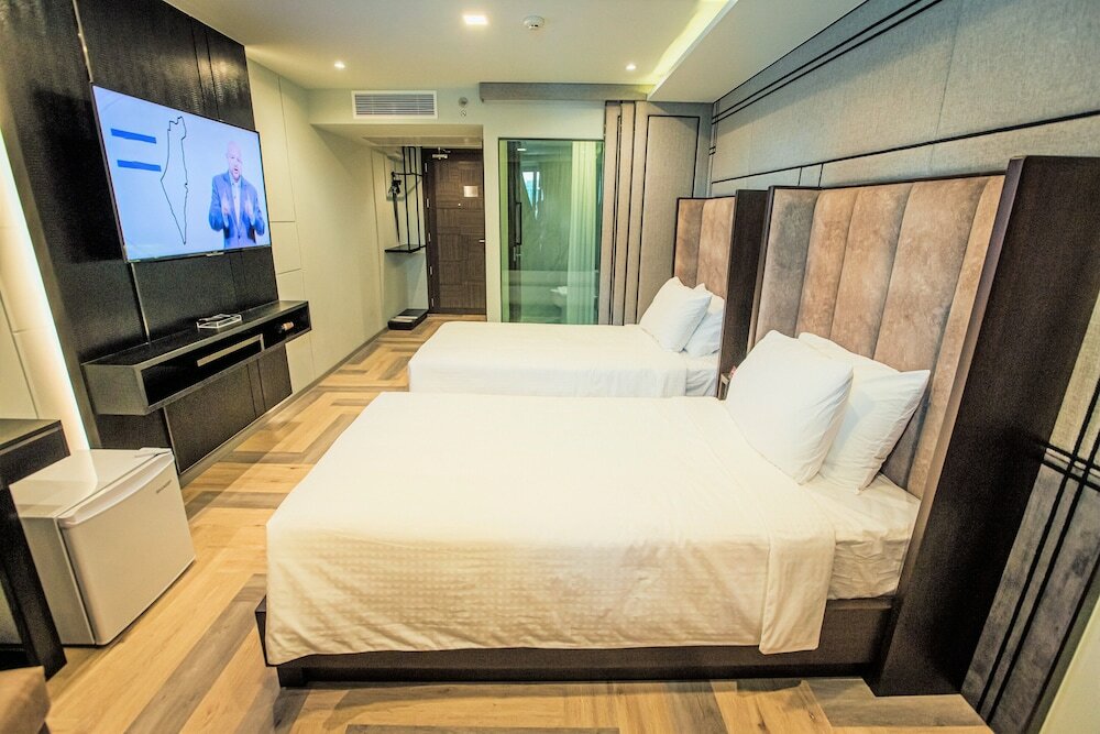 Фото First Pride Hotel