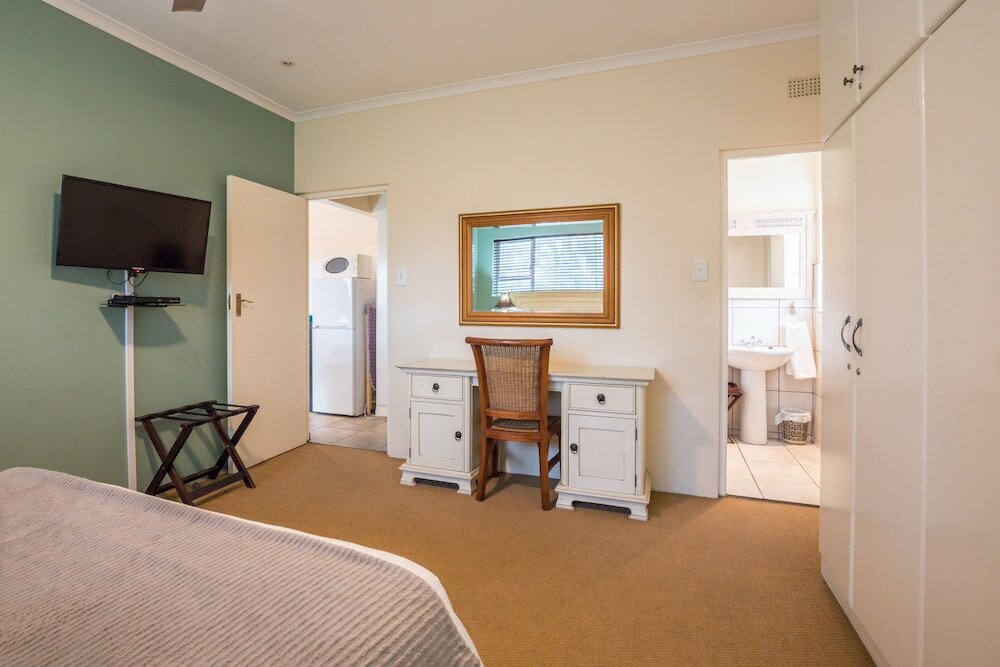 Фото Hillton Manor Guest House