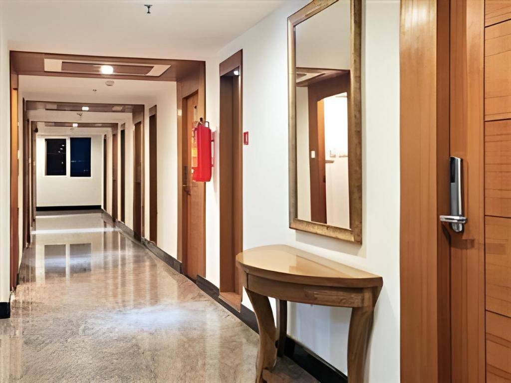 Фото Hotel Southern Grand