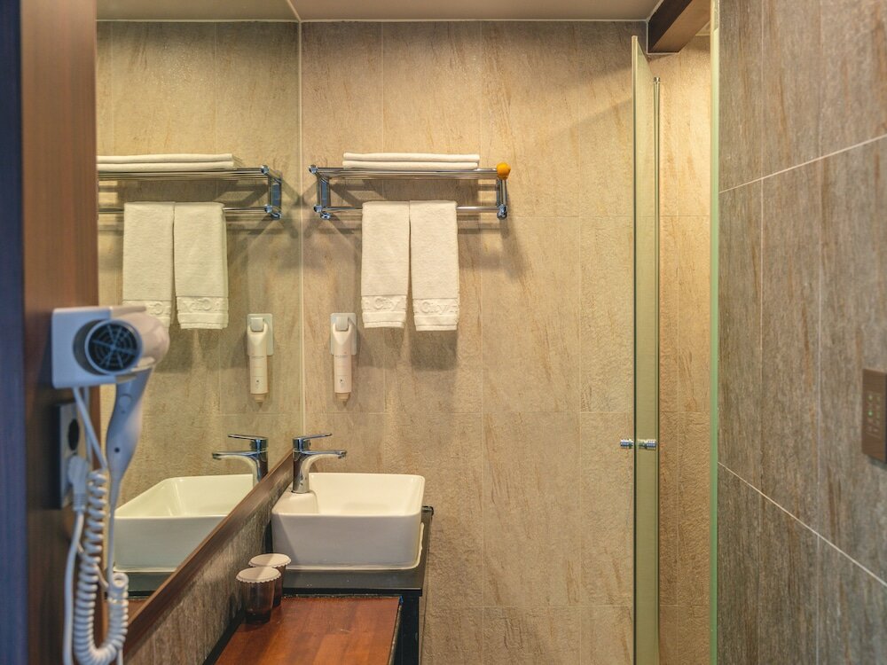 Фото Hotel With City