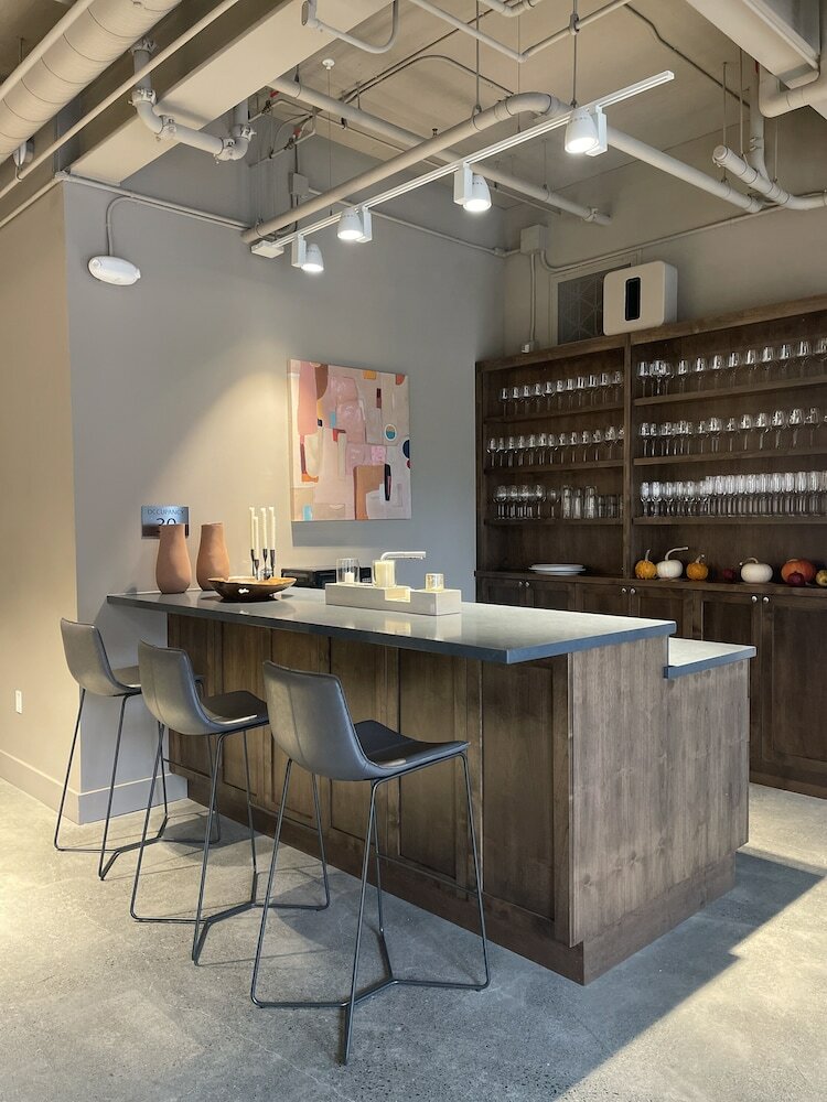 Фото Art House Hotel and Suites