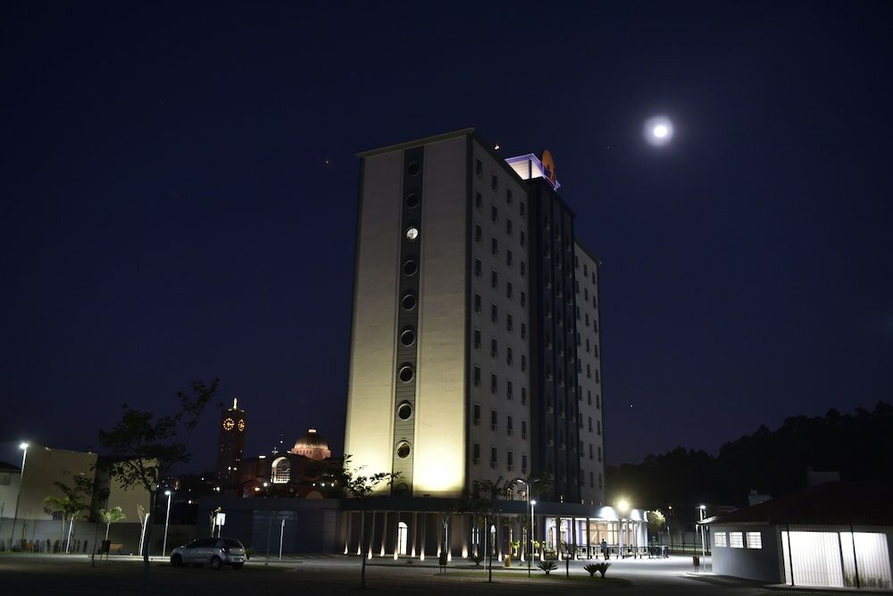 Фото Hotel Rainha dos Apóstolos