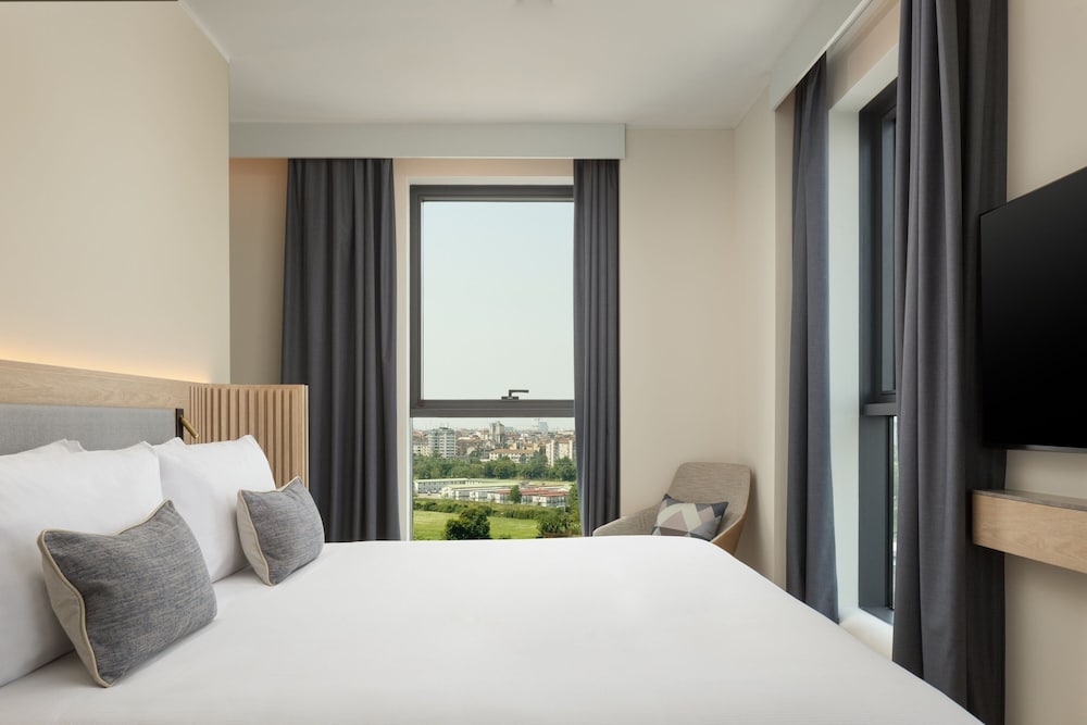 Фото Courtyard by Marriott Milano Linate