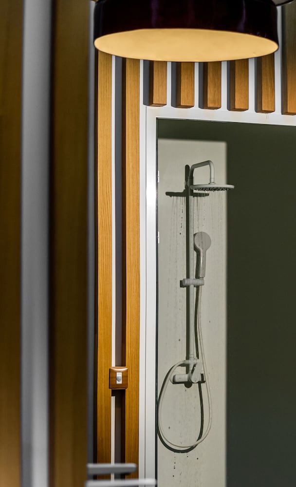 Фото Cresanto Luxury Suites