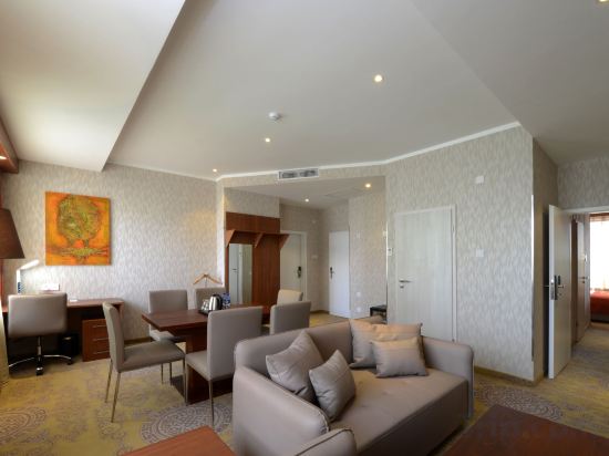 Фото Hotel Nine Ulaanbaatar