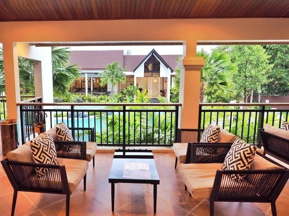 Фото Kastel Pattaya Hotel