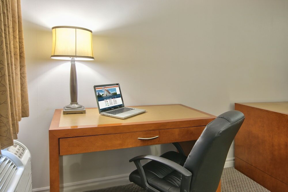 Фото Clarion Pointe Quebec Airport