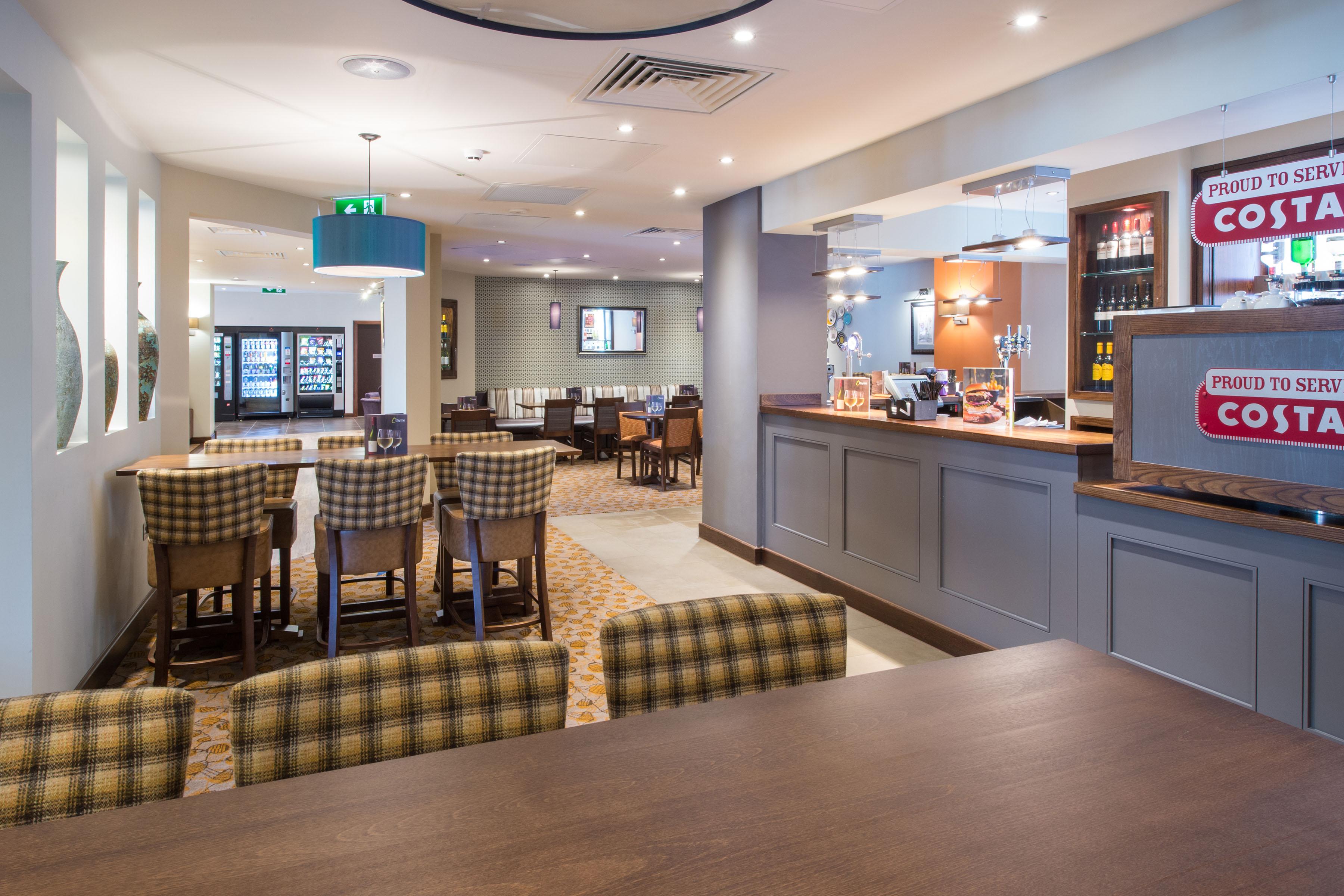 Фото London Brentford Hotel