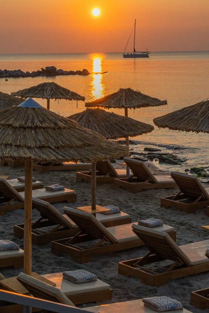 Фото Cabana Blu Hotel & Suites