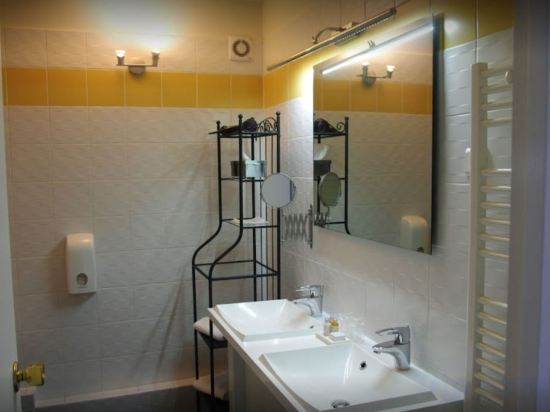 Фото Best Western Blanche de Castille Dourdan