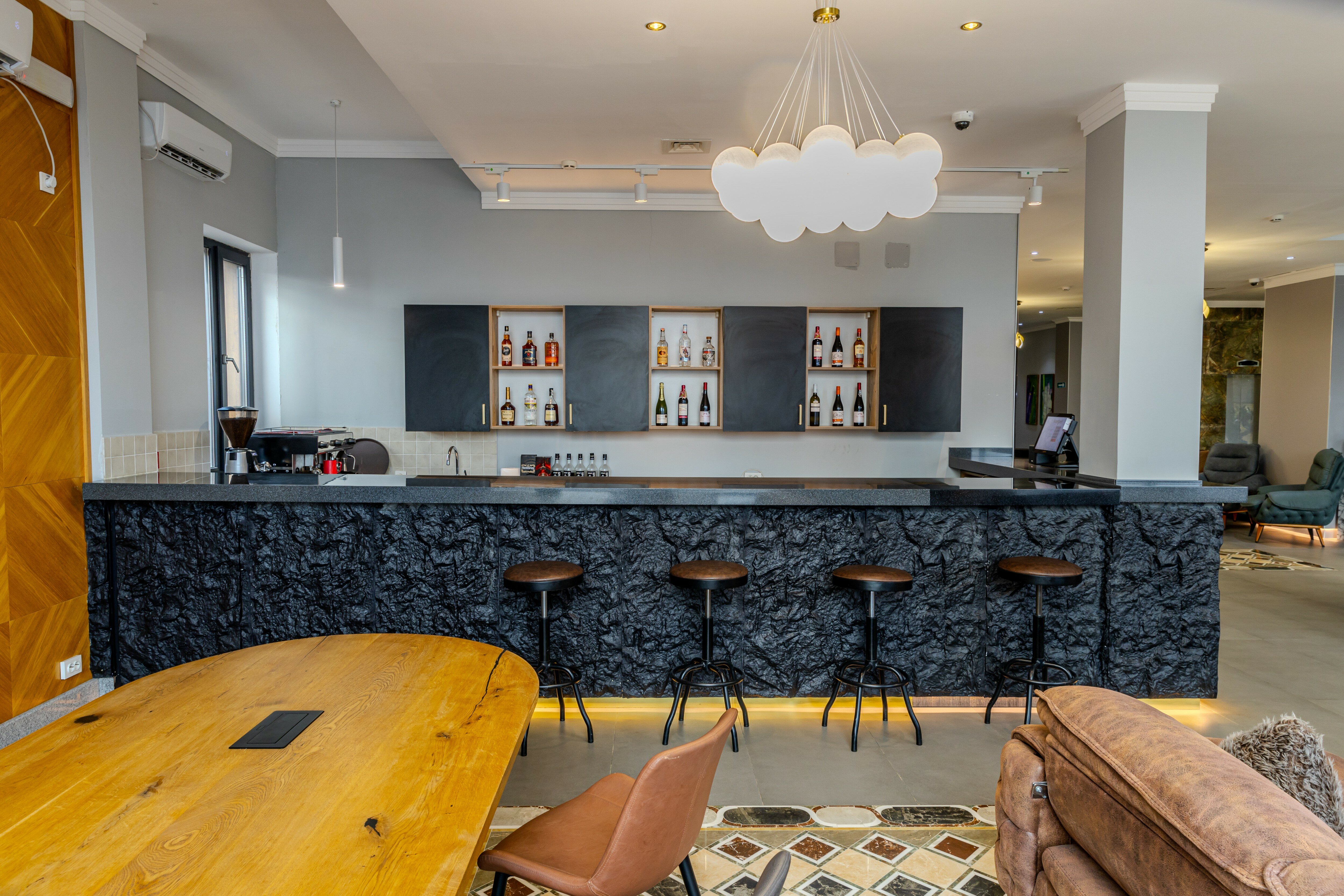 Фото Infinity Plaza