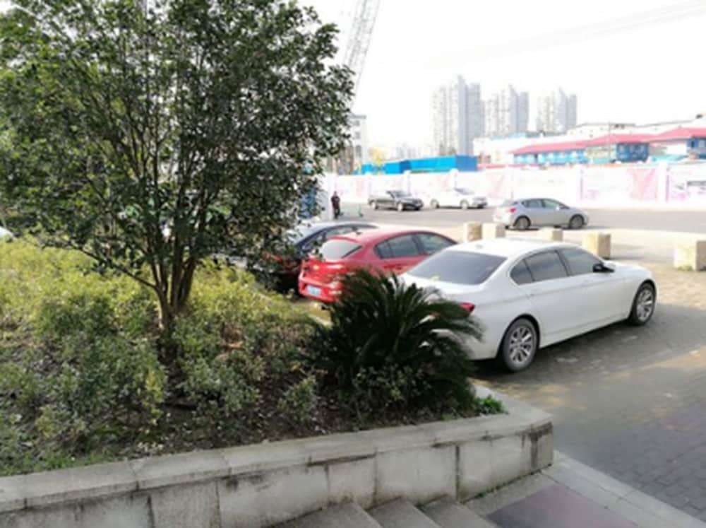 Фото Ibis Shanghai Chengshan Road