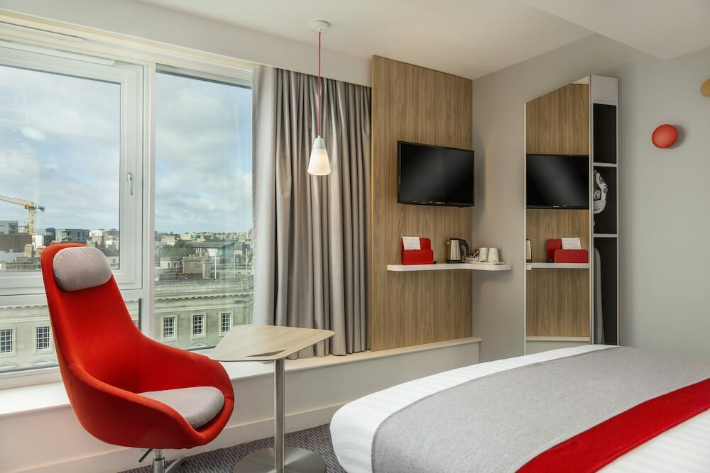 Фото Holiday Inn Express Dublin City Centre