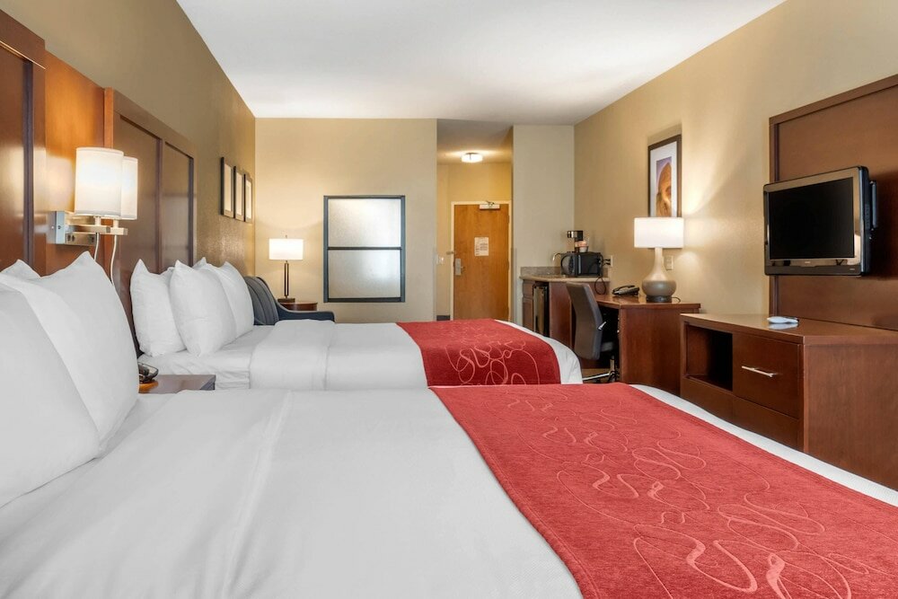 Фото Comfort Suites Barstow near I-15