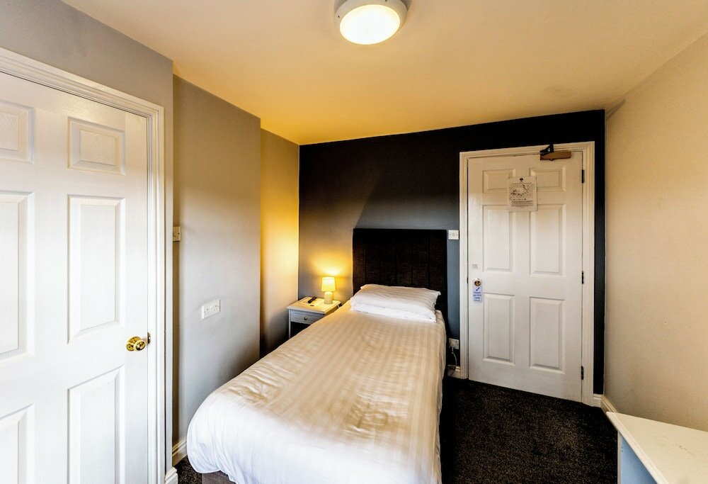 Фото The Lion Hotel