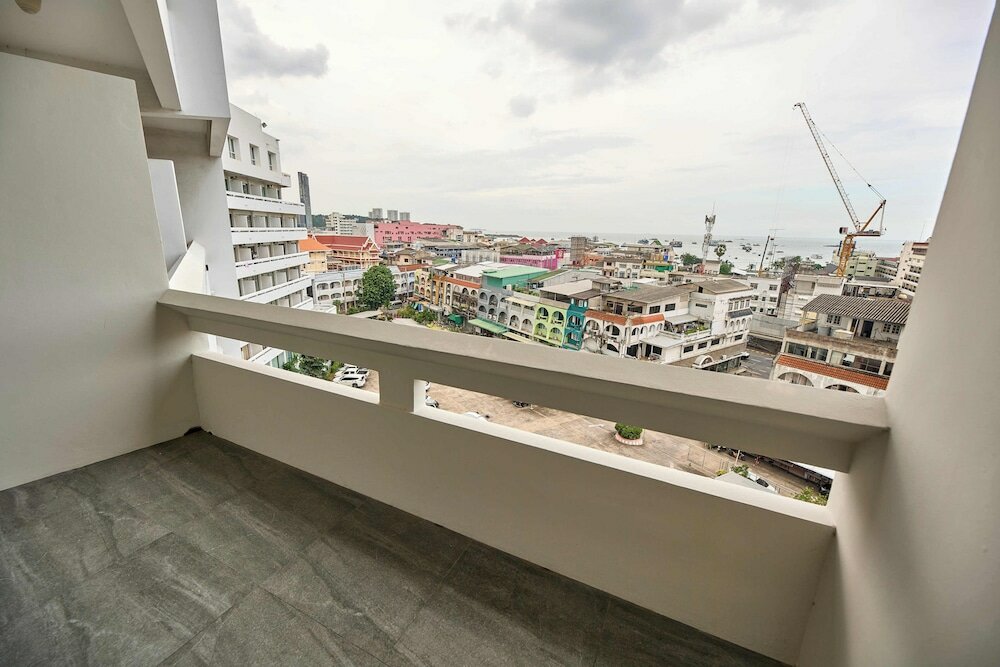 Фото Welcome Plaza Hotel Pattaya