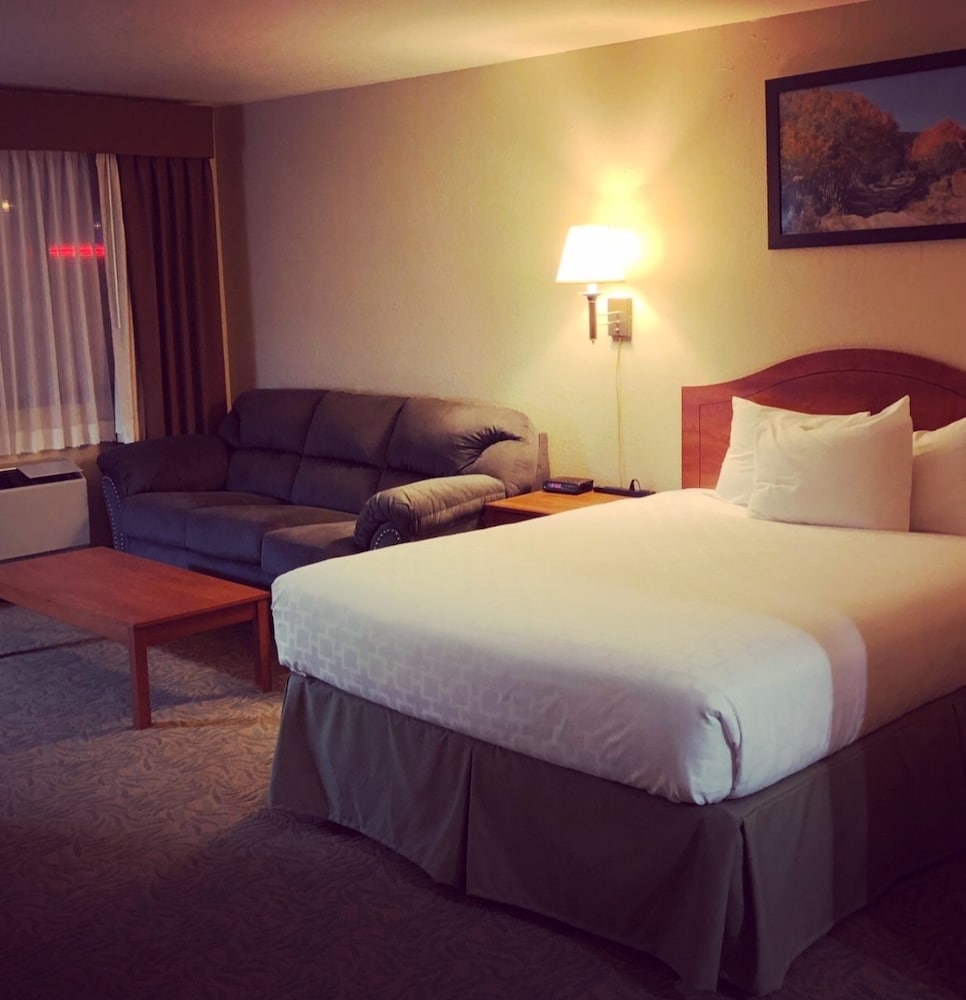 Фото Ramada by Wyndham Helena