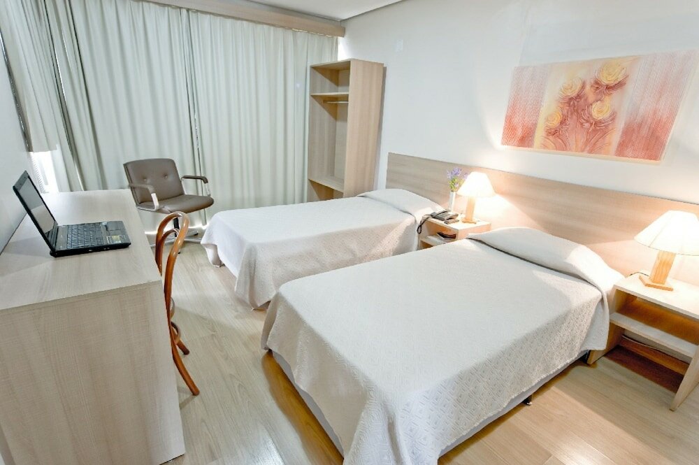 Фото Dan Inn Express Porto Alegre