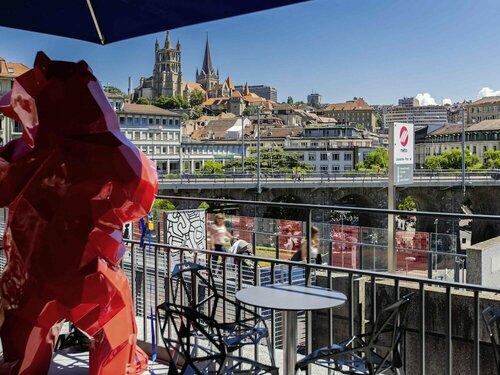 Гостиница Ibis Styles Lausanne Center Mad House в Лозанне