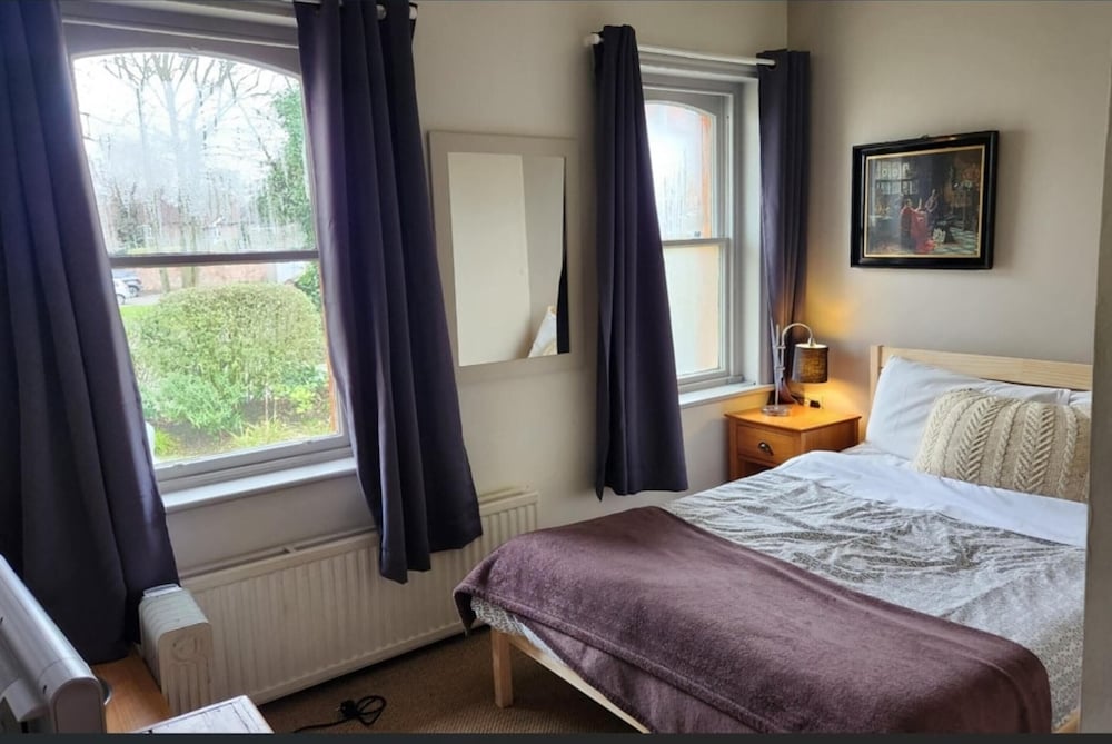 Фото Cornerstones Guest House