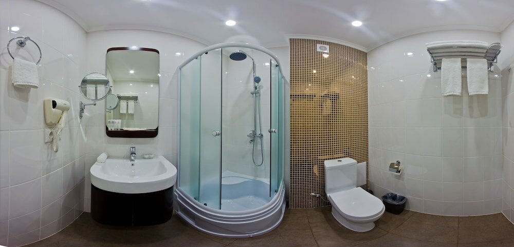 Фото Garden Hotel Bishkek