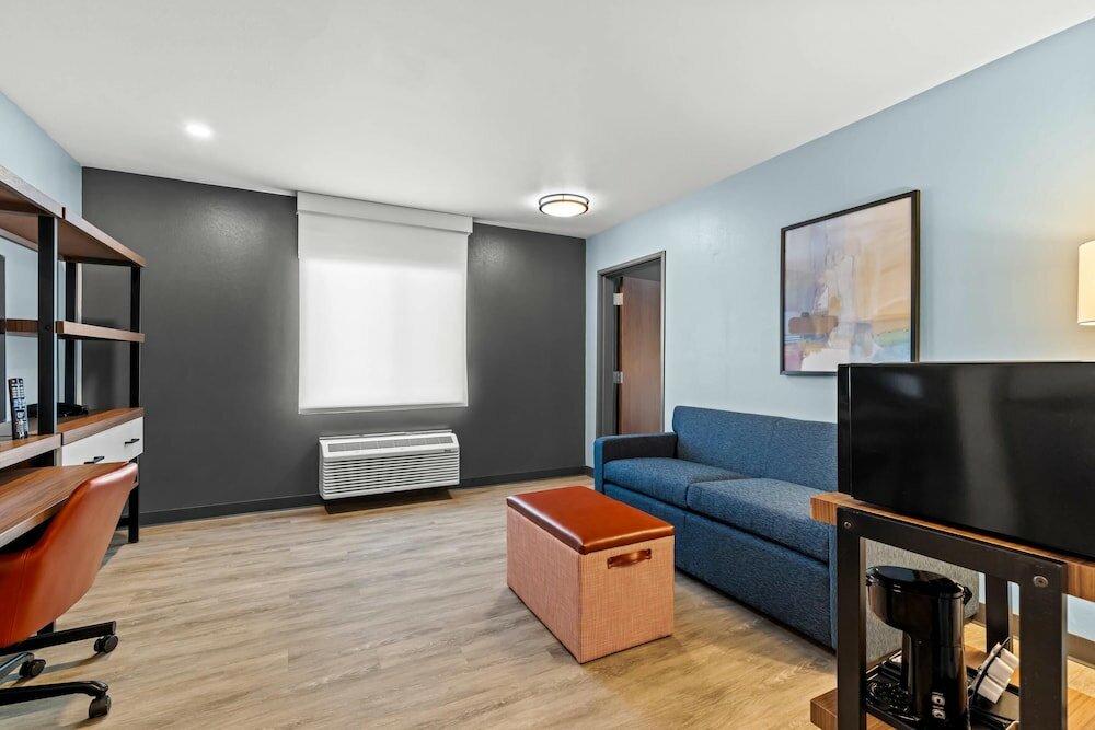 Фото Everhome Suites Temecula