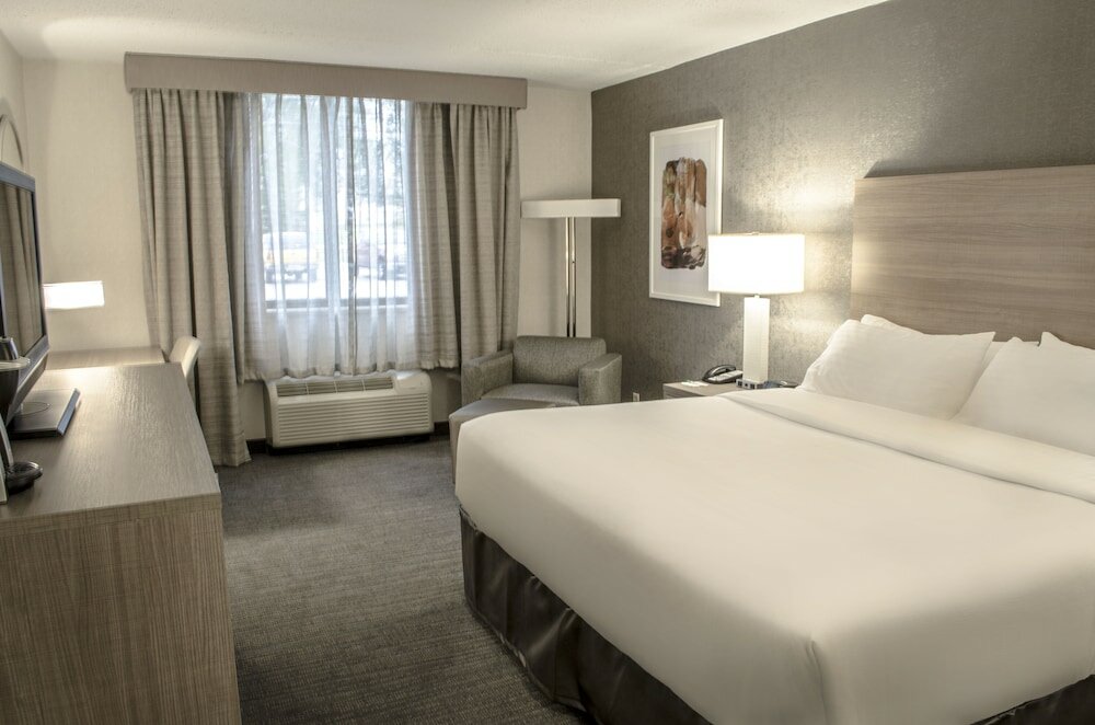 Фото Holiday Inn Fargo, an Ihg Hotel