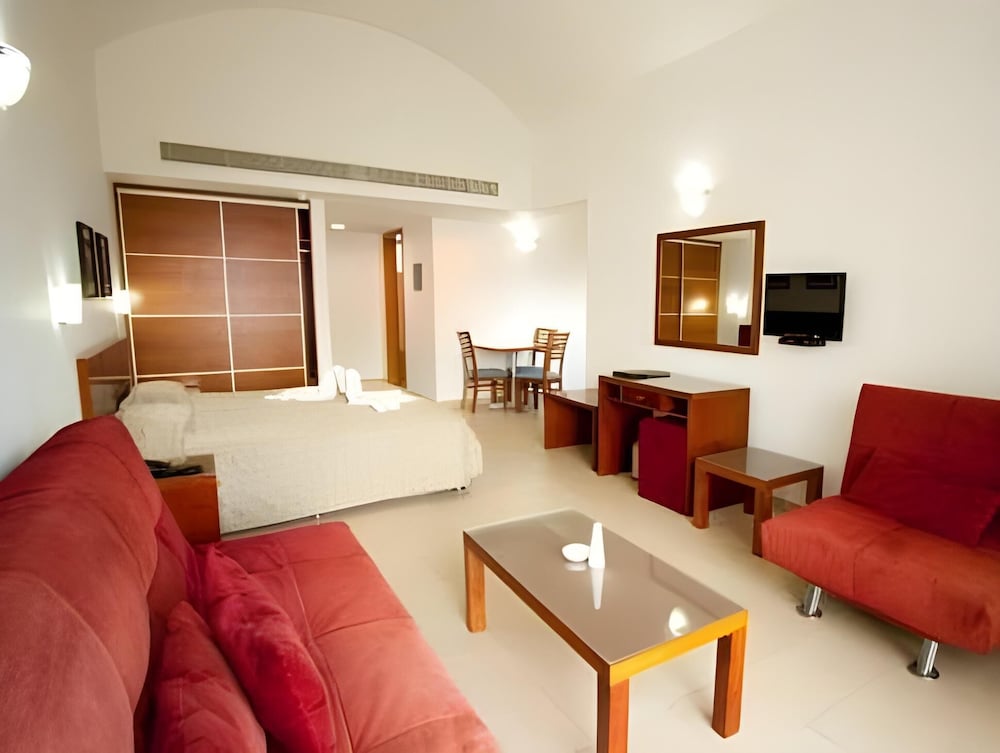 Фото Marica's Boutique Hotel