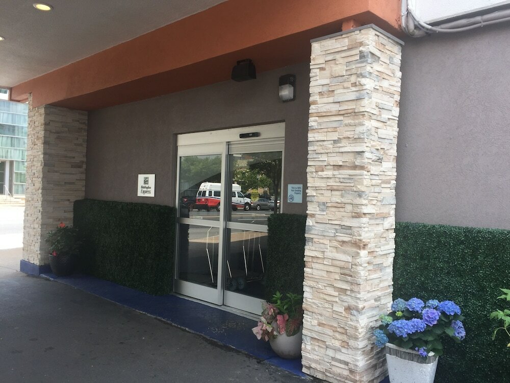 Фото Holiday Inn Express Washington Dc N-Silver Spring, an Ihg Hotel