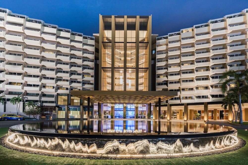 Фото Royal Cliff Beach Hotel