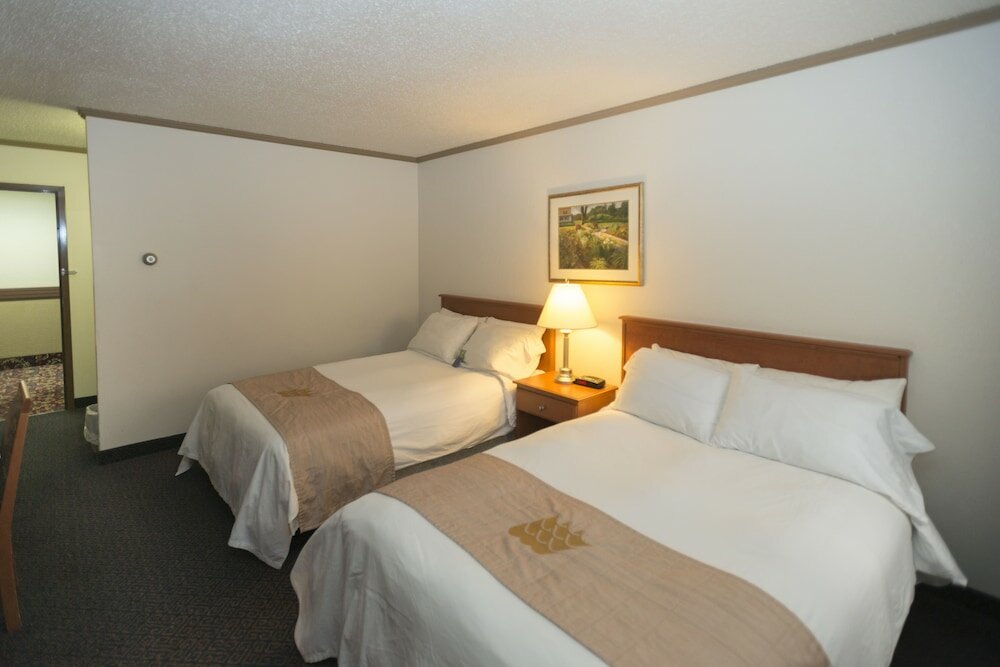 Фото Days Inn by Wyndham Drayton Valley