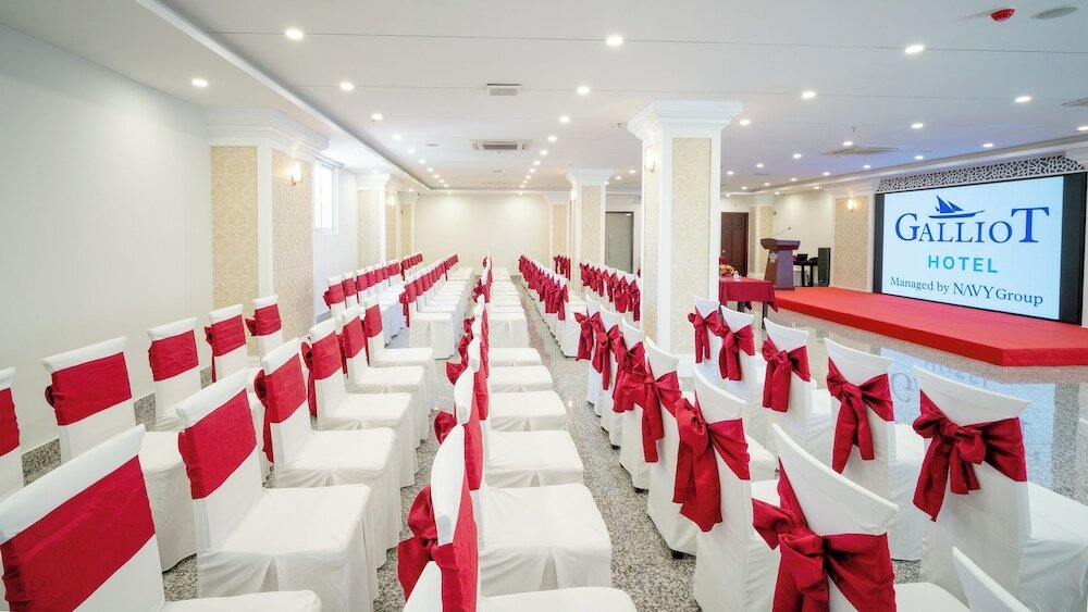 Фото Galliot Hotel