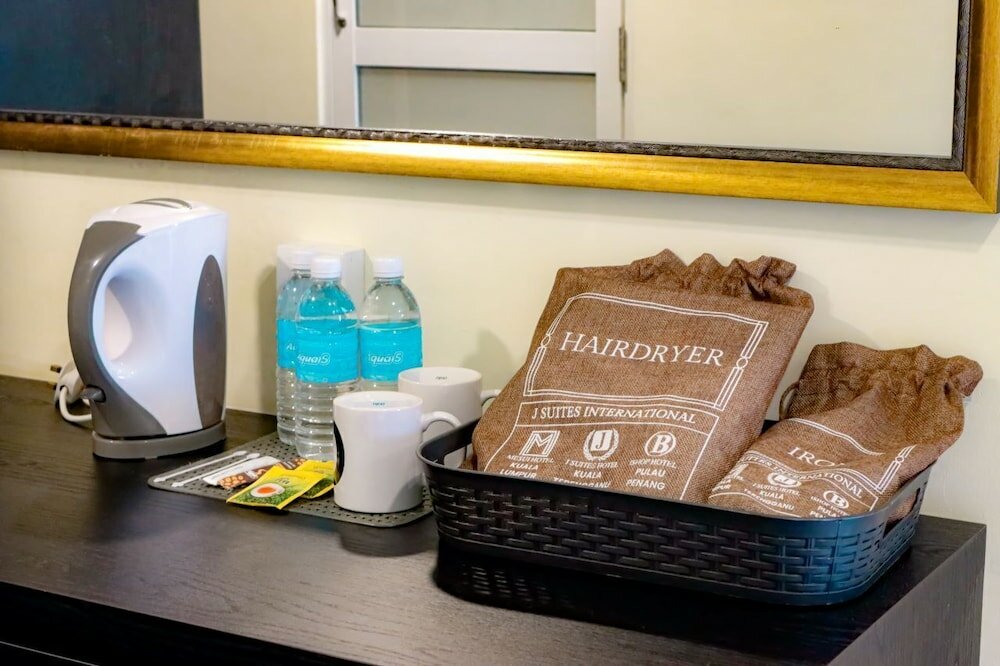 Фото Bishop Hotel