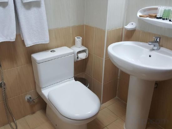 Фото Al Muntazah Plaza Hotel