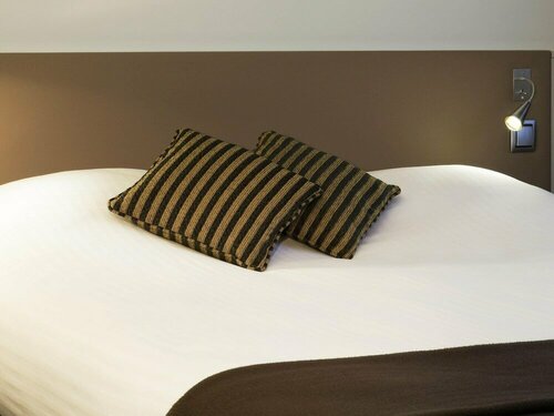 Гостиница Residence Mercure Paris la Defense Grande Arche в Нантере