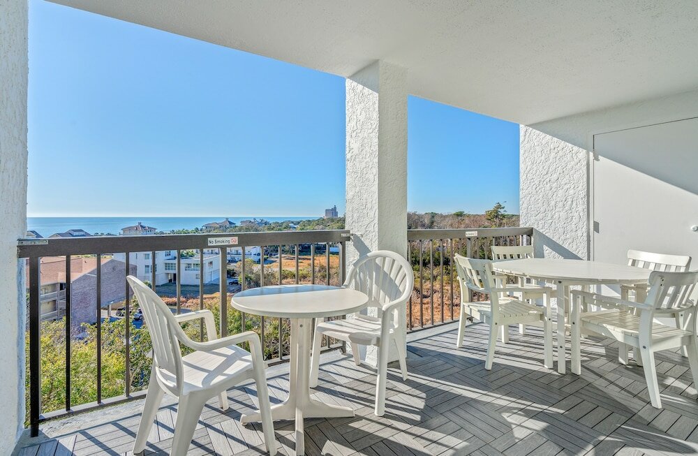 Фото The Caravelle Resort
