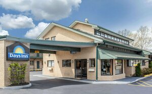 Гостиница Days Inn by Wyndham Woodbury Long Island
