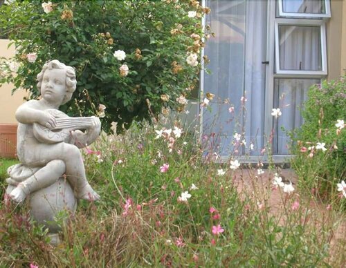 Внешний вид отеля Elizabeth Lodge в Йоханнесбурге, фото 4