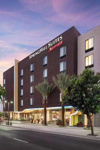 Гостиница SpringHill Suites Los Angeles Burbank/Downtown в Глендейле