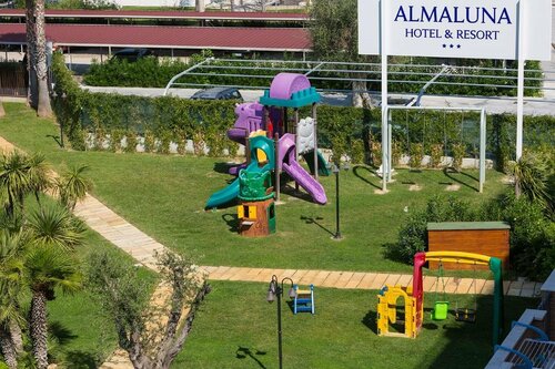 Внешний вид отеля Almaluna Hotel & Resort в Альбе Адриатике, фото 2