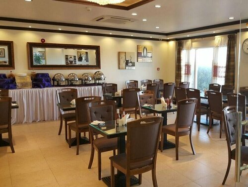 Хостел Reem Hotel Apartments в Сухаре