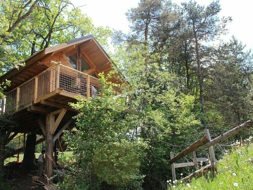 Гостиница Les Insolites du Vercors в Гренобле