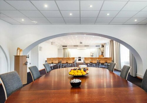 Гостиница Elite Grand Hotel Norrköping в Норрчепинге