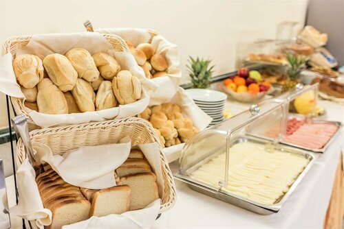 Гостиница Raeli Hotel Regio в Риме